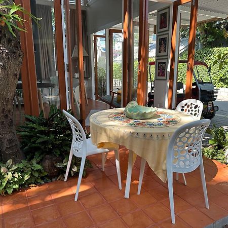 Готель Warm White Hua Hin House Екстер'єр фото